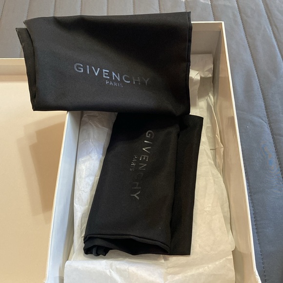 Givenchy logo Sneakers White/Black Men Size US 8.5 / EU 41 - Picture 9 of 10